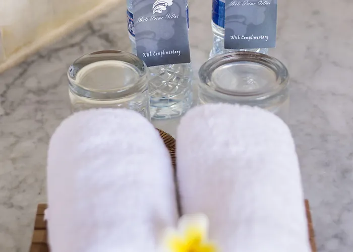 Bali Prime Seminyak By Kanaya Hospitality * 科洛布坎