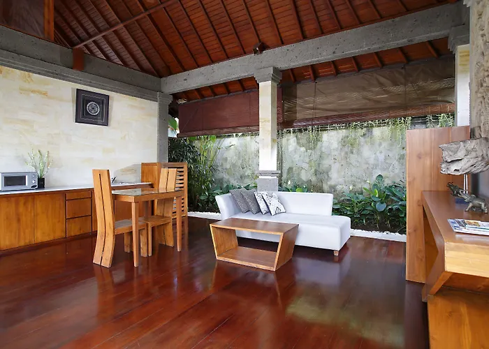Bali Prime Seminyak By Kanaya Hospitality 别墅 科洛布坎