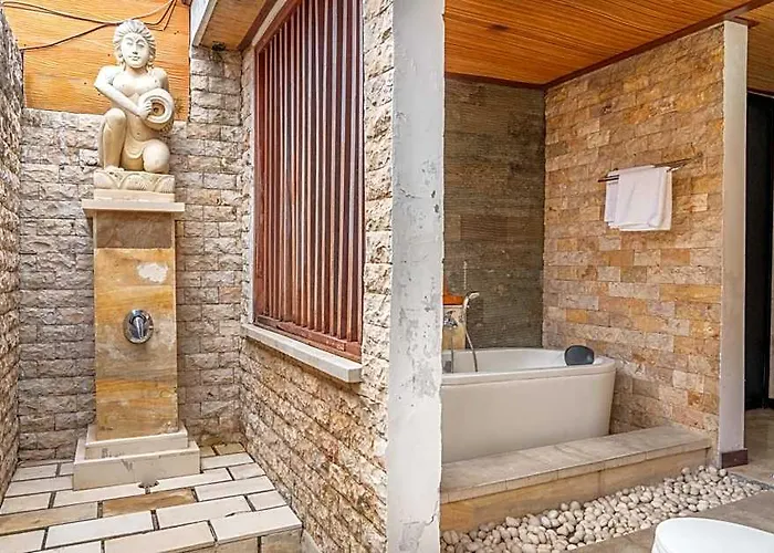 Bali Prime Seminyak By Kanaya Hospitality ケロボカン